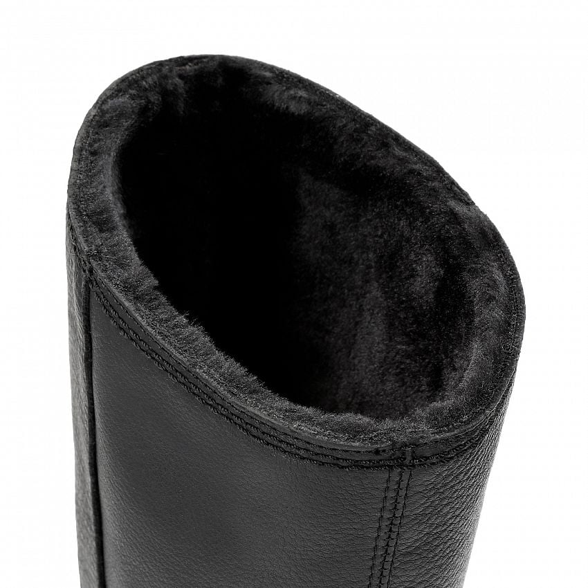Bambina Black Napa Grass, Flat women's Boot with Removable anatomical insole.