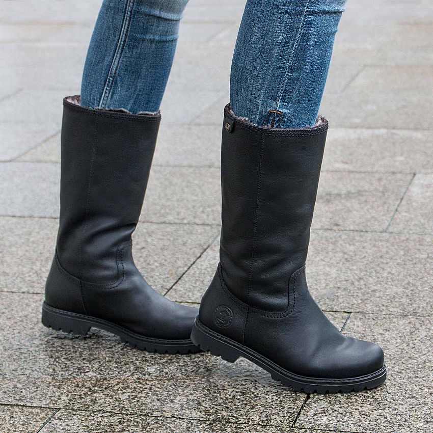 Bambina Black Napa Grass, Flat women's Boot with Removable anatomical insole.