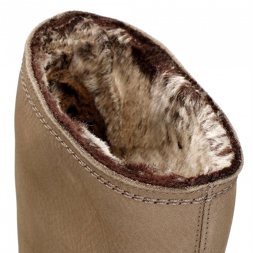 Charis Gris Nobuck, Bota de mujer con tacón con 