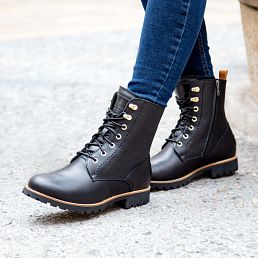 Fara Igloo Trav Black Napa, Leather boots with sheepskin lining