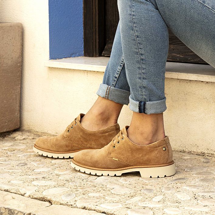 Gadner Cuero Velour, Flat men's Shoe with Lace-up Closure.
