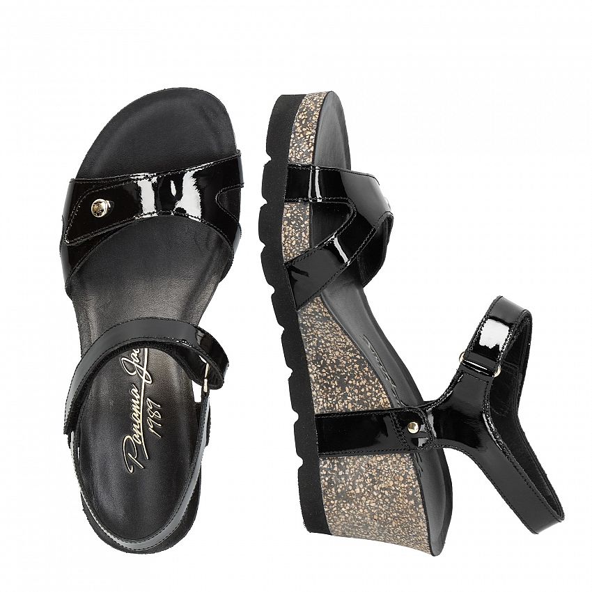 Julia Black Charol, Wedge sandals with Leather lining.