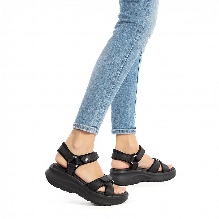 Newel Black Napa Grass, Flat woman's sandals