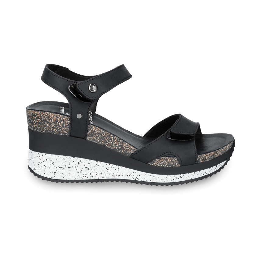 Nica Sport Black Napa Grass, Black sandal with leather lining