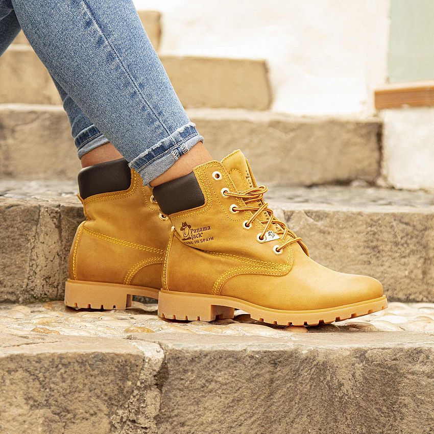 Panama 03 Vintage  Napa, Flat women's Boot with Natural, flexible and durable rubber sole.