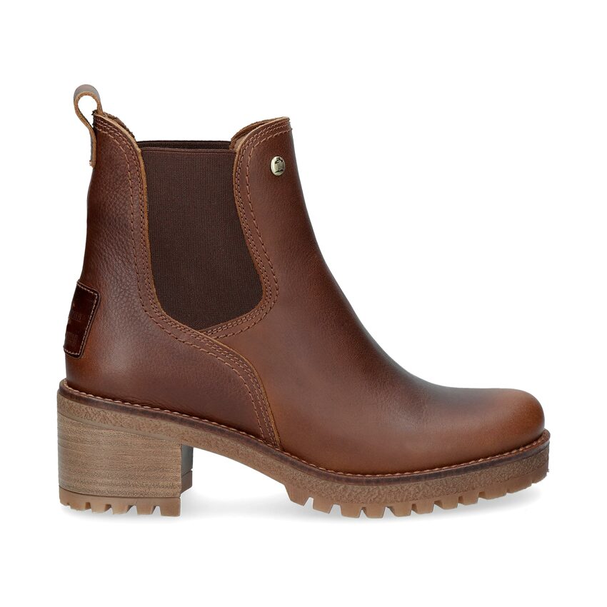 Pia Burgundy Napa Grass, Chelsea boots in bark cognac with leather lining