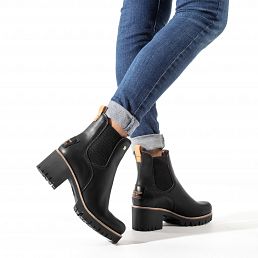 Pia Trav Black Napa, Leather ankle boots with warm lining