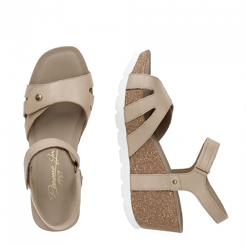 Romy Taupe Napa, Wedge sandals with Leather lining.