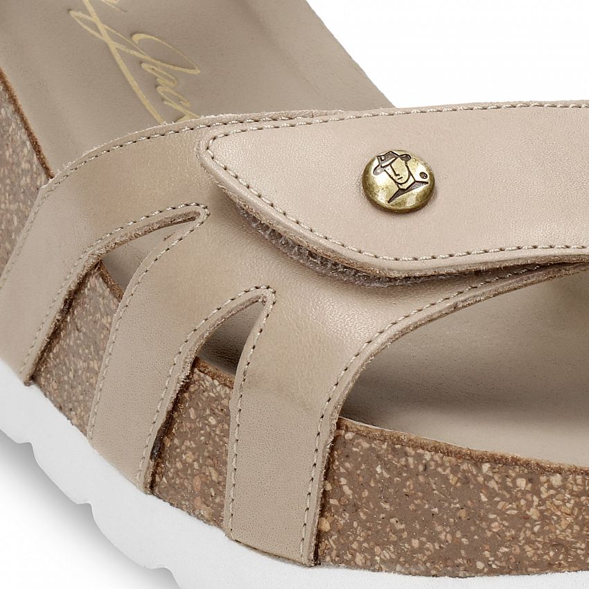 Romy Taupe Napa, Wedge sandals with Anatomical insole.