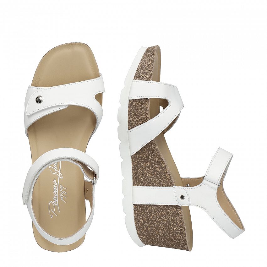 Ruth White Napa, Wedge sandals with Leather lining.