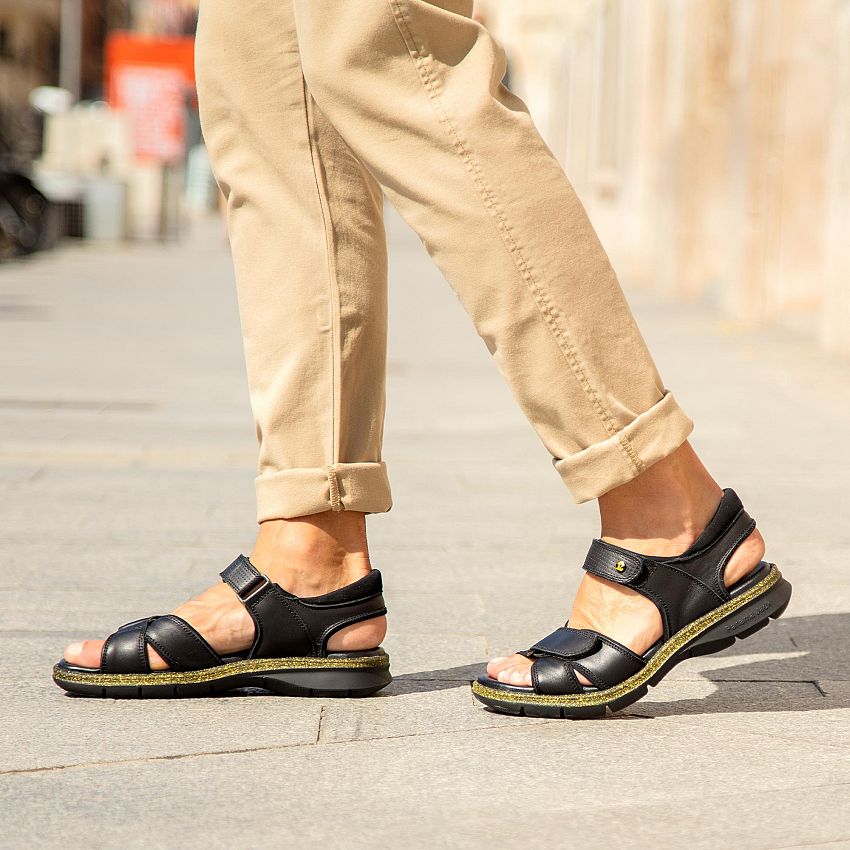 Sanders B&Y Black Napa, Men's sandals with Lycra lining.
