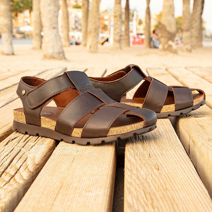 Stanley Brown Napa Grass, Men's sandals with Flexible and durable Polyurethane sole.