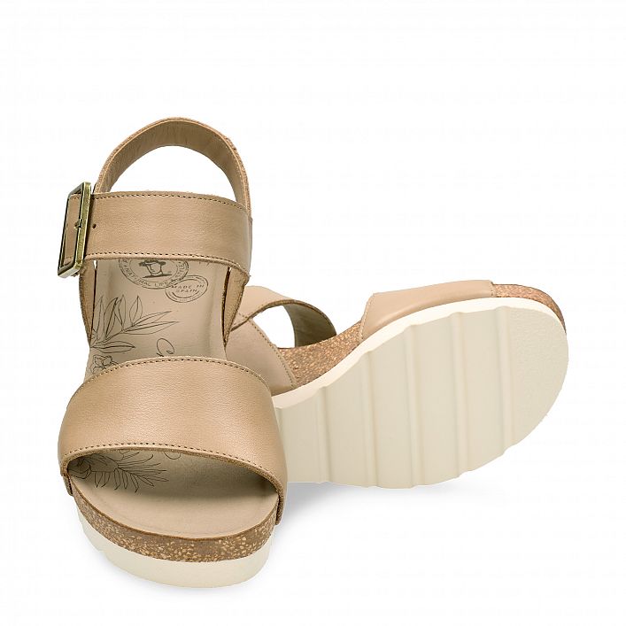 Vega Taupe Napa, Sandalia de mujer con cuña de Piel Napa Taupe.